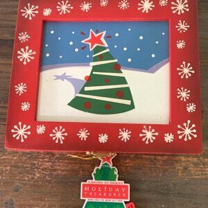 Holiday Treasures Hand Crafted Wood Gift Box with 5 Resin Christmas Ornaments
